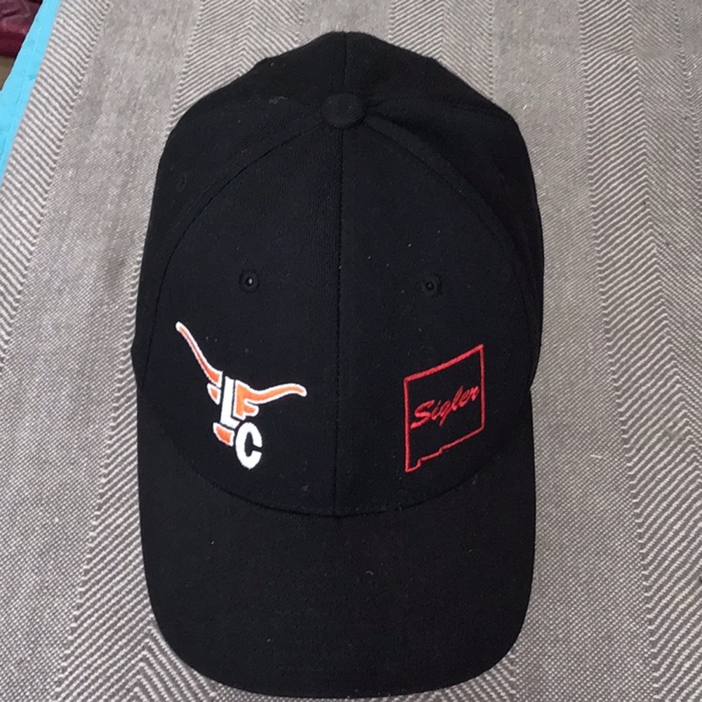 Texas flex fit size L-XL black used great condition